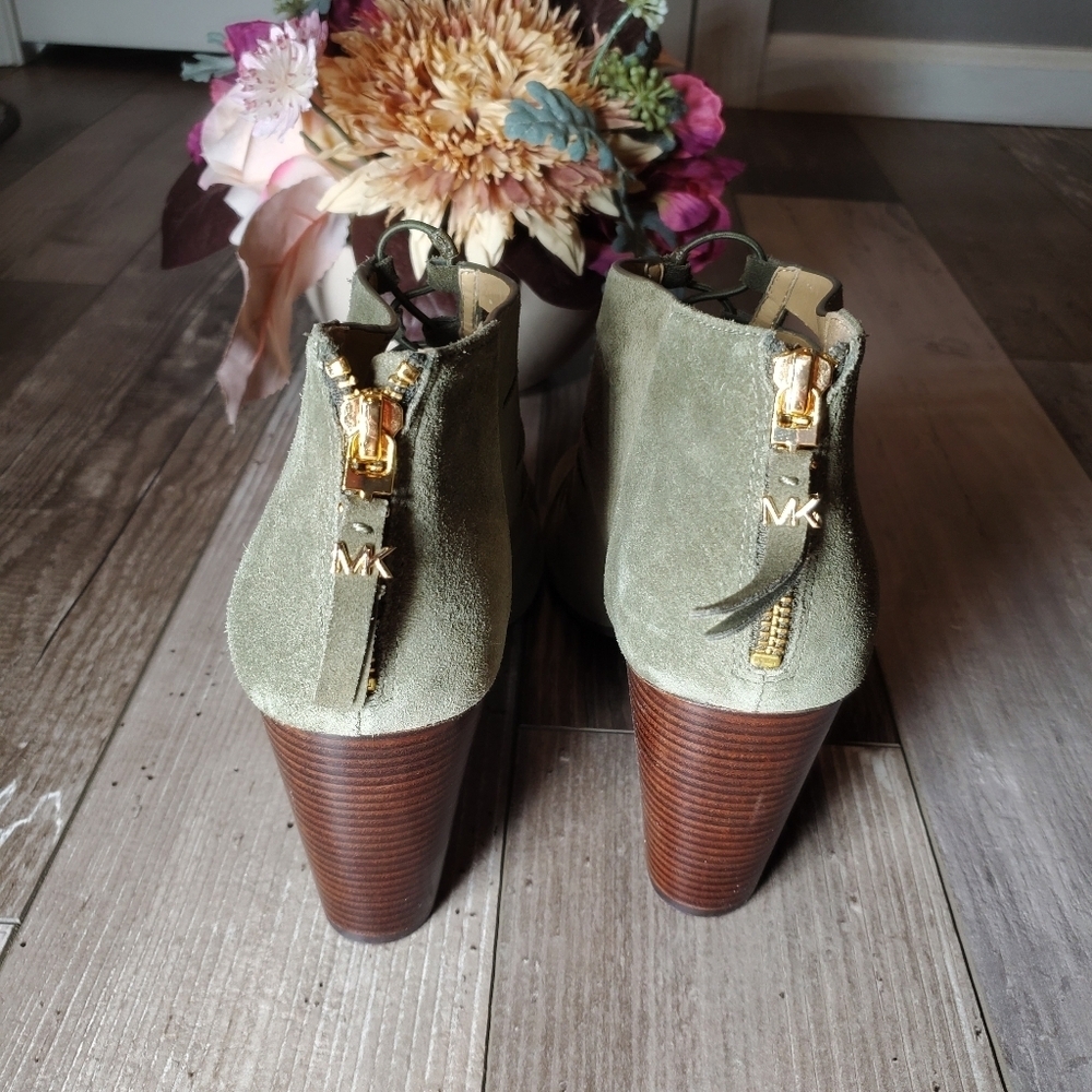 Michael Kors Elsie Cutout Suede Open Toe Booties Olive Green Women's Size 9M NEW - Picture 5 of 16